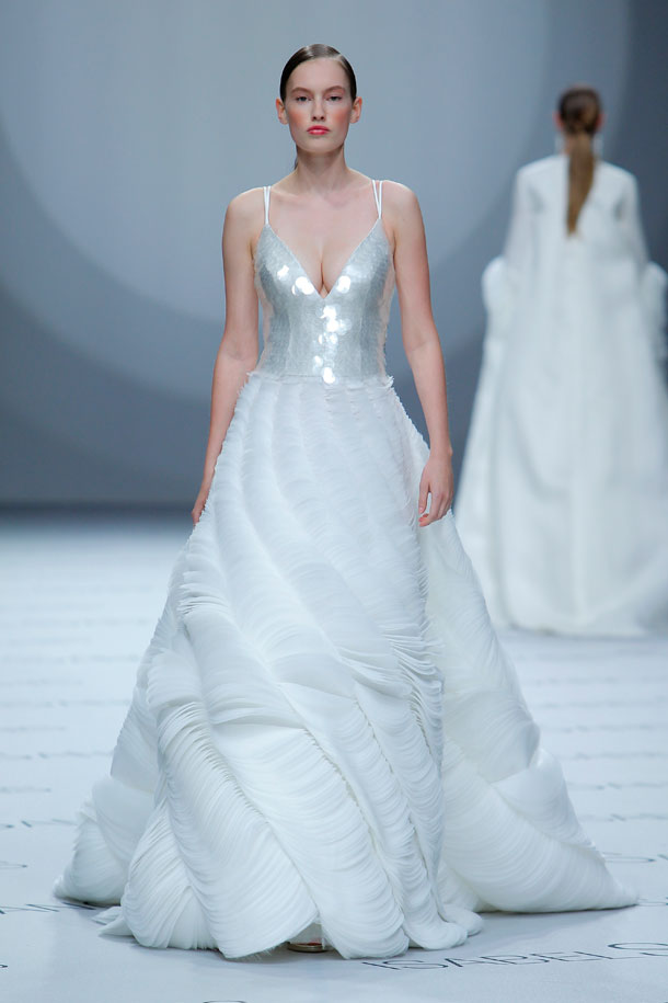 ilovebrides.pt Isabel Sanchis 2019 Noiva BBFW18